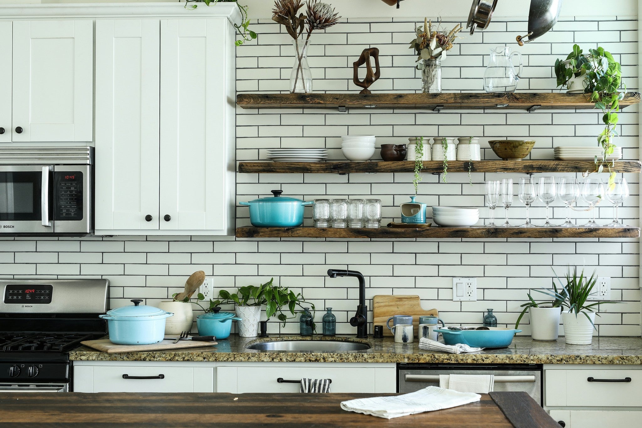INDOOR & OUTDOOR DECOR
